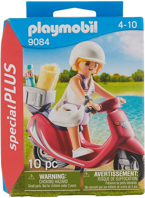RAGAZZA CON SCOOTER PY9084