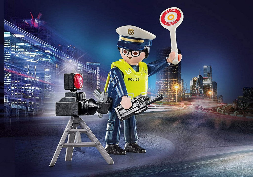 POLIZIOTTO CON AUTOVELOX