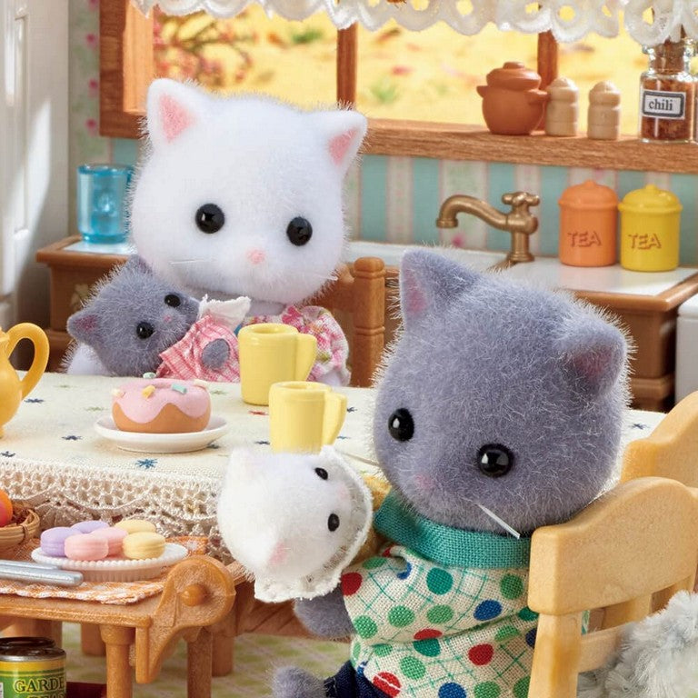 FAMIGLIA GATTO PERSIANO SYLVANIAN F