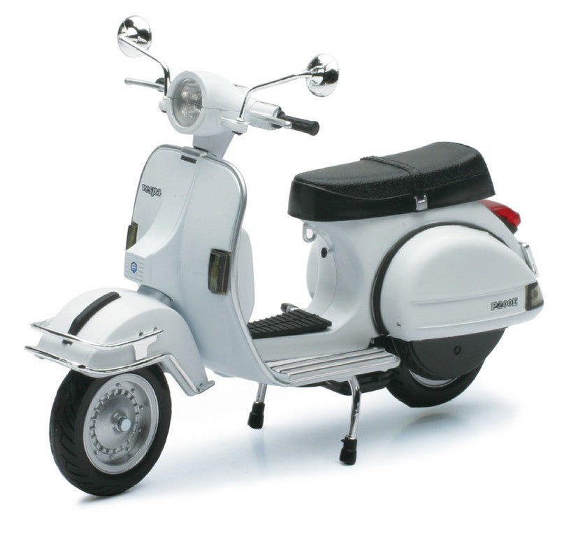 1:12 VESPA MODELS 12 ASS
