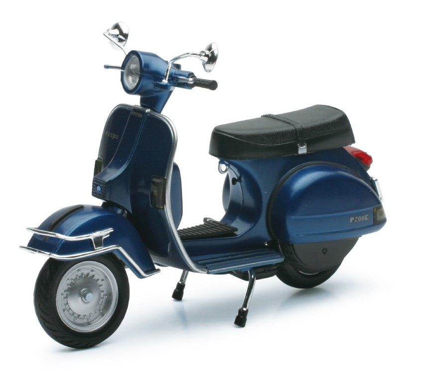 1:12 VESPA MODELS 12 ASS