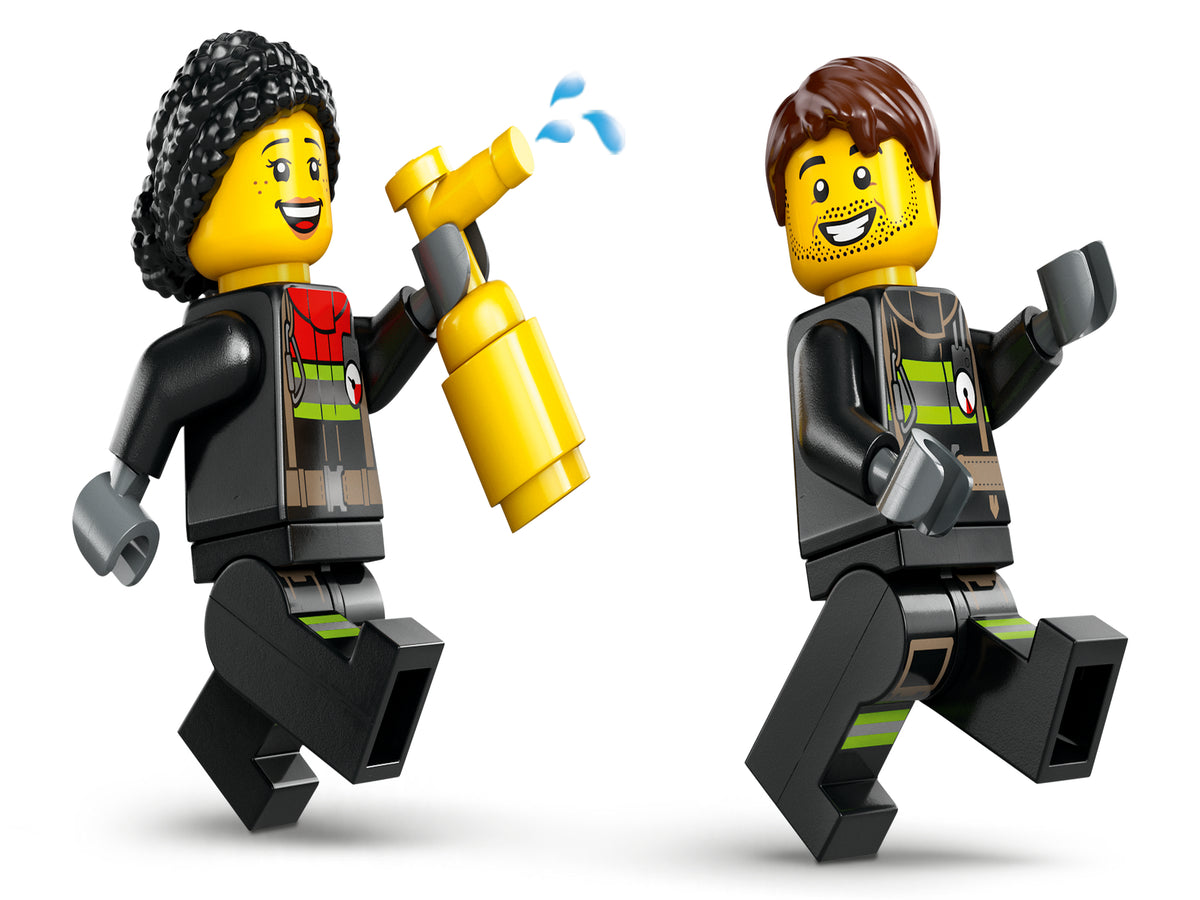 LEGO City 60463 Autopompa con Scala, Camion Giocattolo dei Pompieri con 2 Minifigure, Giochi Educativi per Bambini da 4 Anni