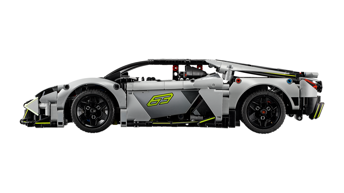 LEGO Technic Super Sports Car Lamborghini Revuelto - Macchina Giocattolo - Modello di Auto Telecomandata con Luci, Sterzo e Batteria Ricaricabile - Regalo per Bambini da 10 Anni in su - 42214