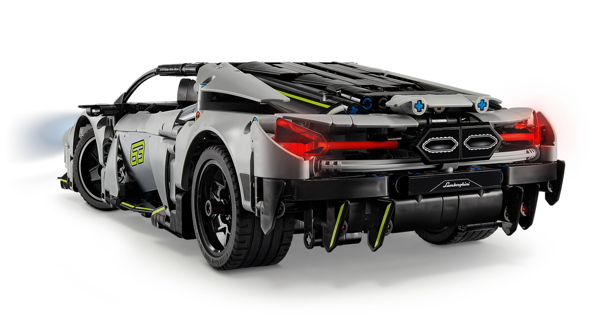 LEGO Technic Super Sports Car Lamborghini Revuelto - Macchina Giocattolo - Modello di Auto Telecomandata con Luci, Sterzo e Batteria Ricaricabile - Regalo per Bambini da 10 Anni in su - 42214