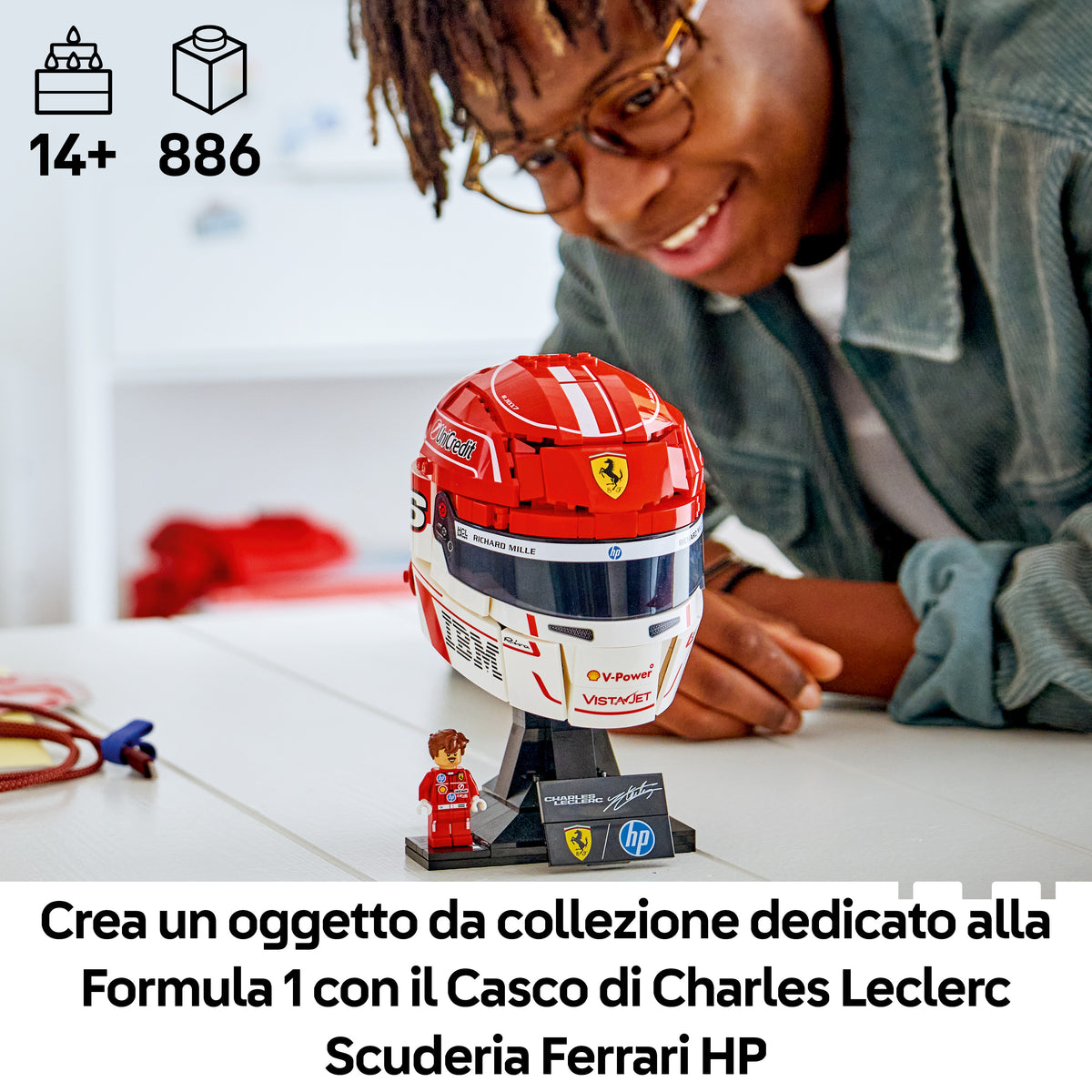 LEGO Editions 43014 Casco di Charles Leclerc Scuderia Ferrari HP con Minifigure F1 da Collezione, Regalo Ragazzi e Fan 14+