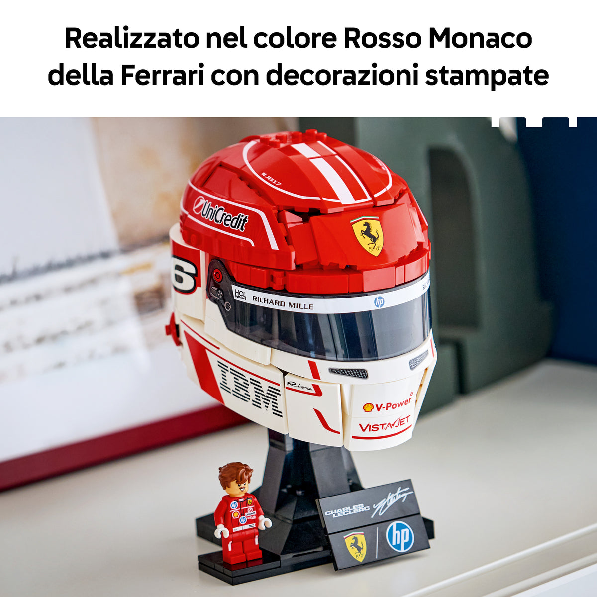 LEGO Editions 43014 Casco di Charles Leclerc Scuderia Ferrari HP con Minifigure F1 da Collezione, Regalo Ragazzi e Fan 14+