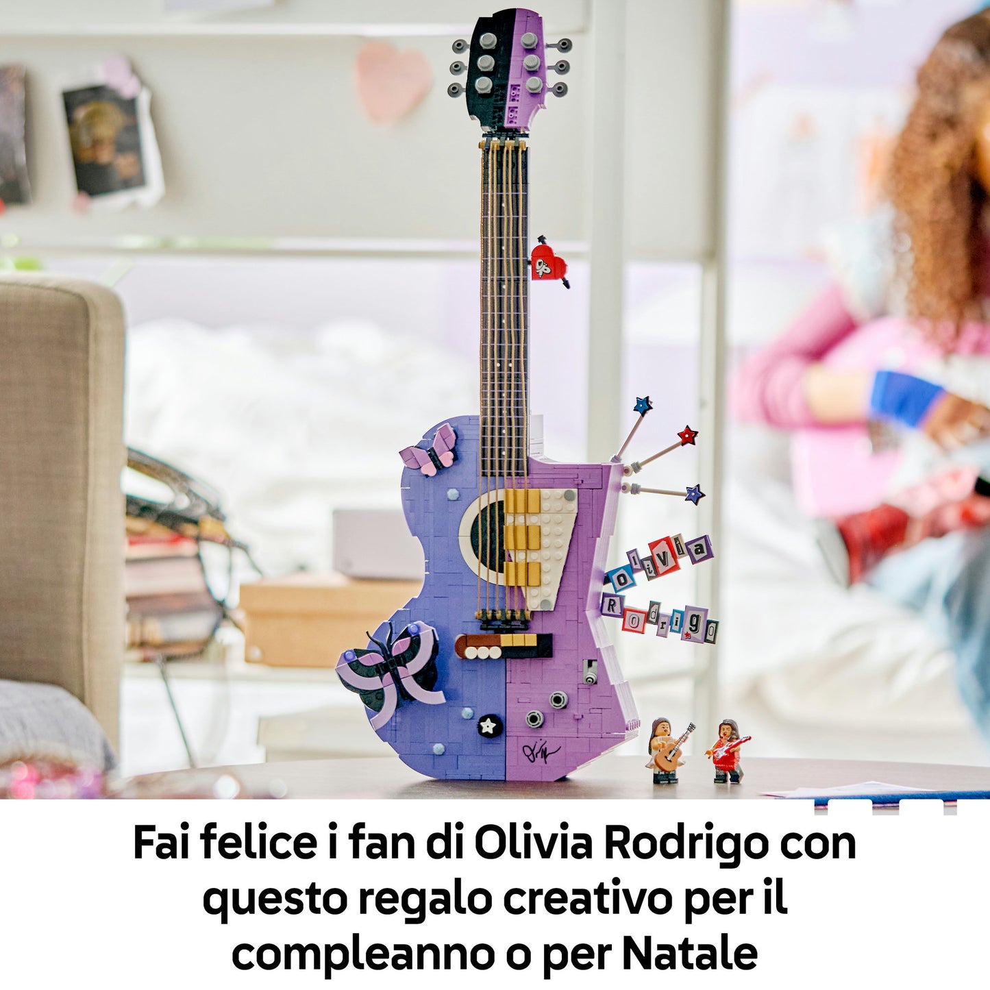 LEGO Editions 43031 La Chitarra Bicolore di Olivia Rodrigo, Kit Modellismo 3D con 2 Minifigure, Stelle e Farfalle, Regalo 14+