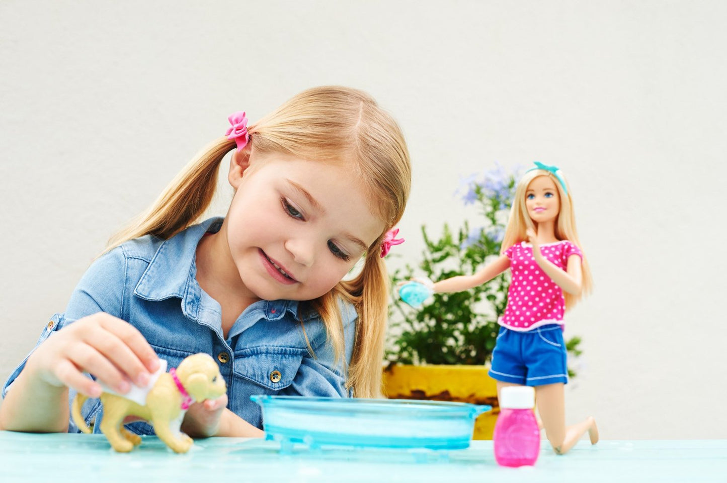BARBIE E IL BAGNETTO DEI CUCCIOLI