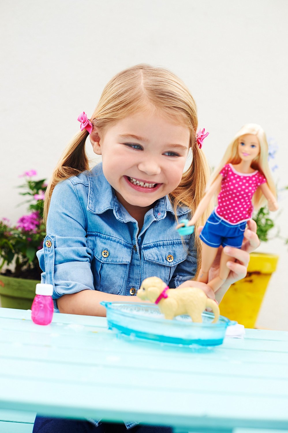 BARBIE E IL BAGNETTO DEI CUCCIOLI