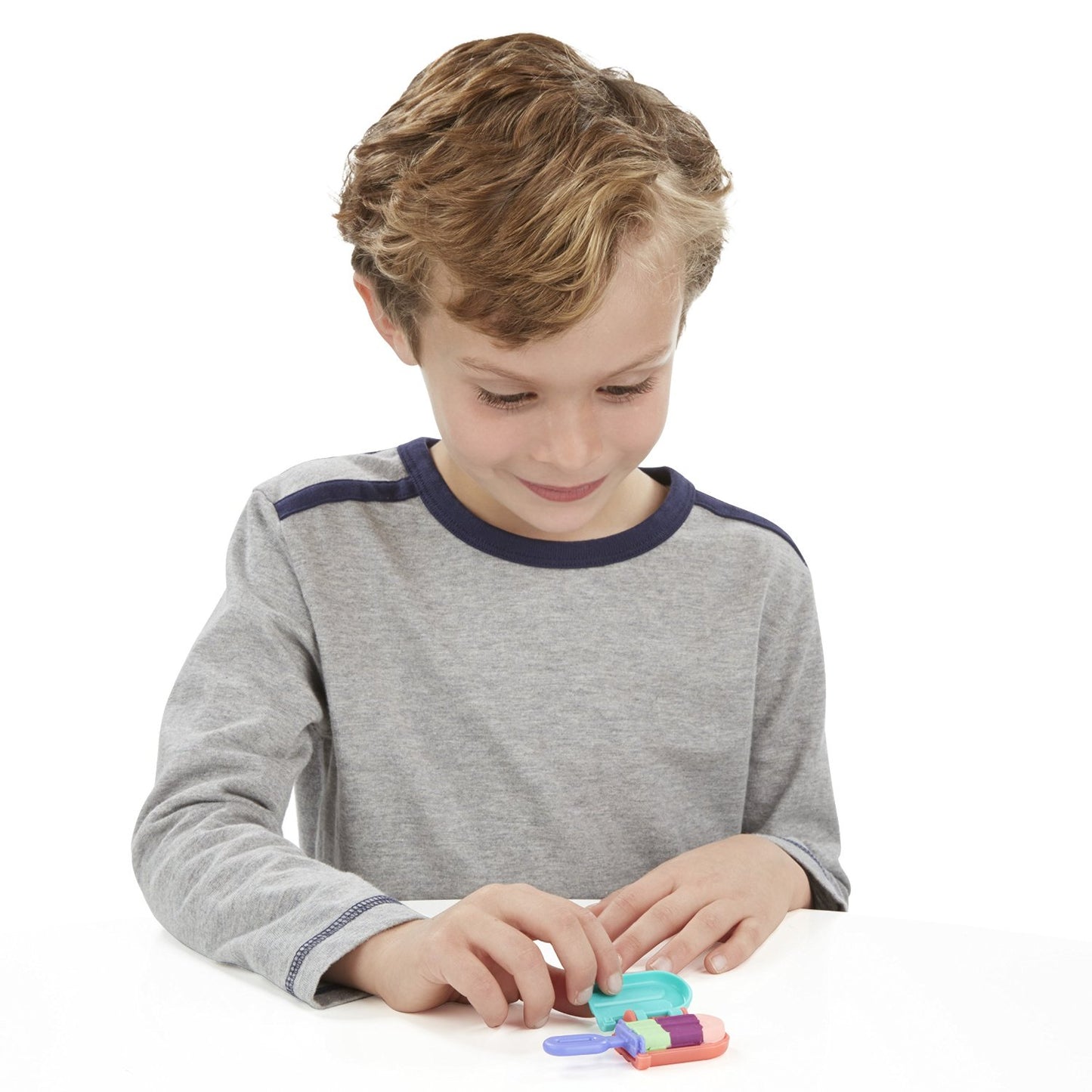 PLAYDOH TOWN ICE CREAM TRUCK