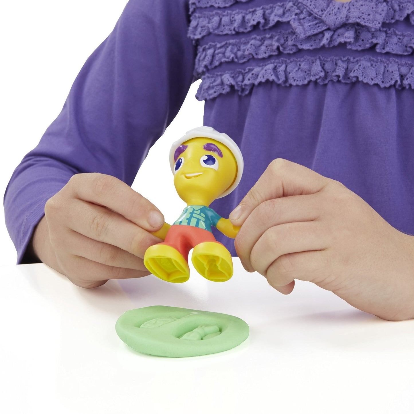PLAYDOH TOWN ICE CREAM TRUCK