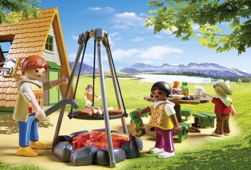 CASA VACANZE CON AREA GIOCHI E TAVO