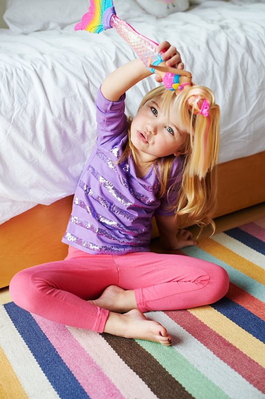 BARBIE SIRENA MAGICO ARCOBALENO