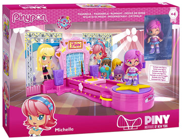 PINY SFILATA DI MODA