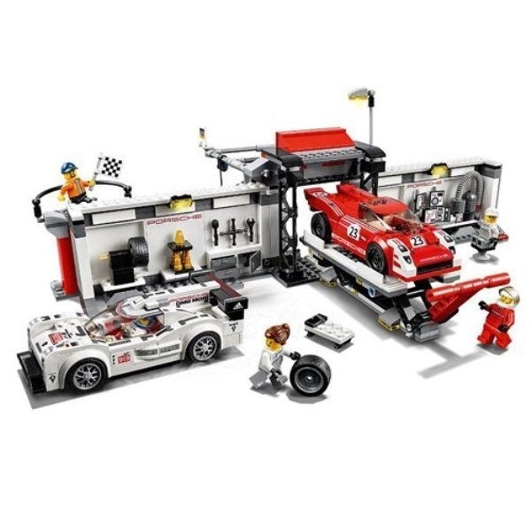 PORSCHE 919 HYBRID E 917K PIT LANE