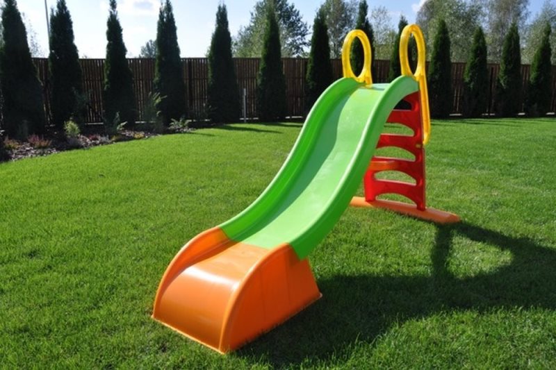 SCIVOLO 5 GRADINI PLASTICA
