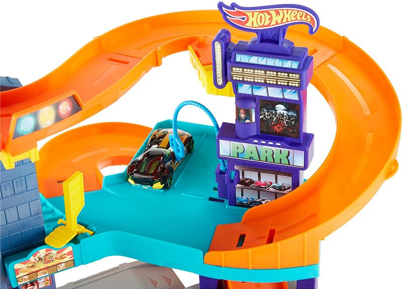 SPEEDTROPOLIS PLAYSET
