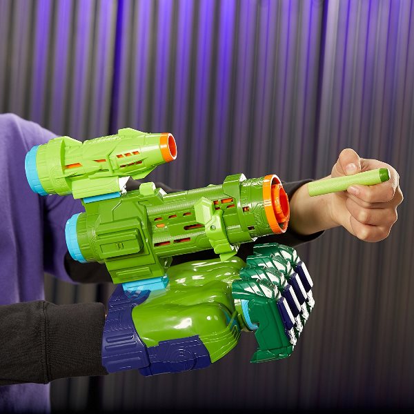AVENGERS BLASTER ASS.GEAR HULK