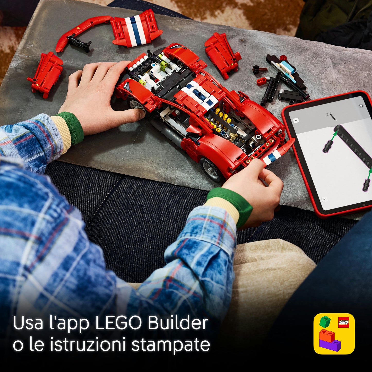 LEGO Technic 42235 Auto Ferrari 488 PISTA, Macchina Giocattolo con Motore V8, Sterzo e Differenziale, Regalo per Bambini 9+