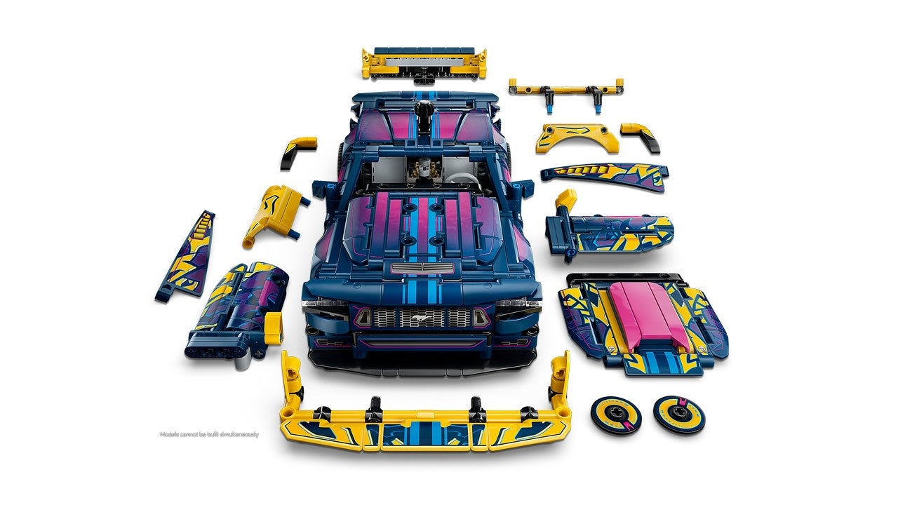 LEGO Technic 42236 Auto Ford Mustang GT Custom Garage GT, Giocattolo con Motore V8, Sterzo HOG, Parti Intercambiabili, da 10+
