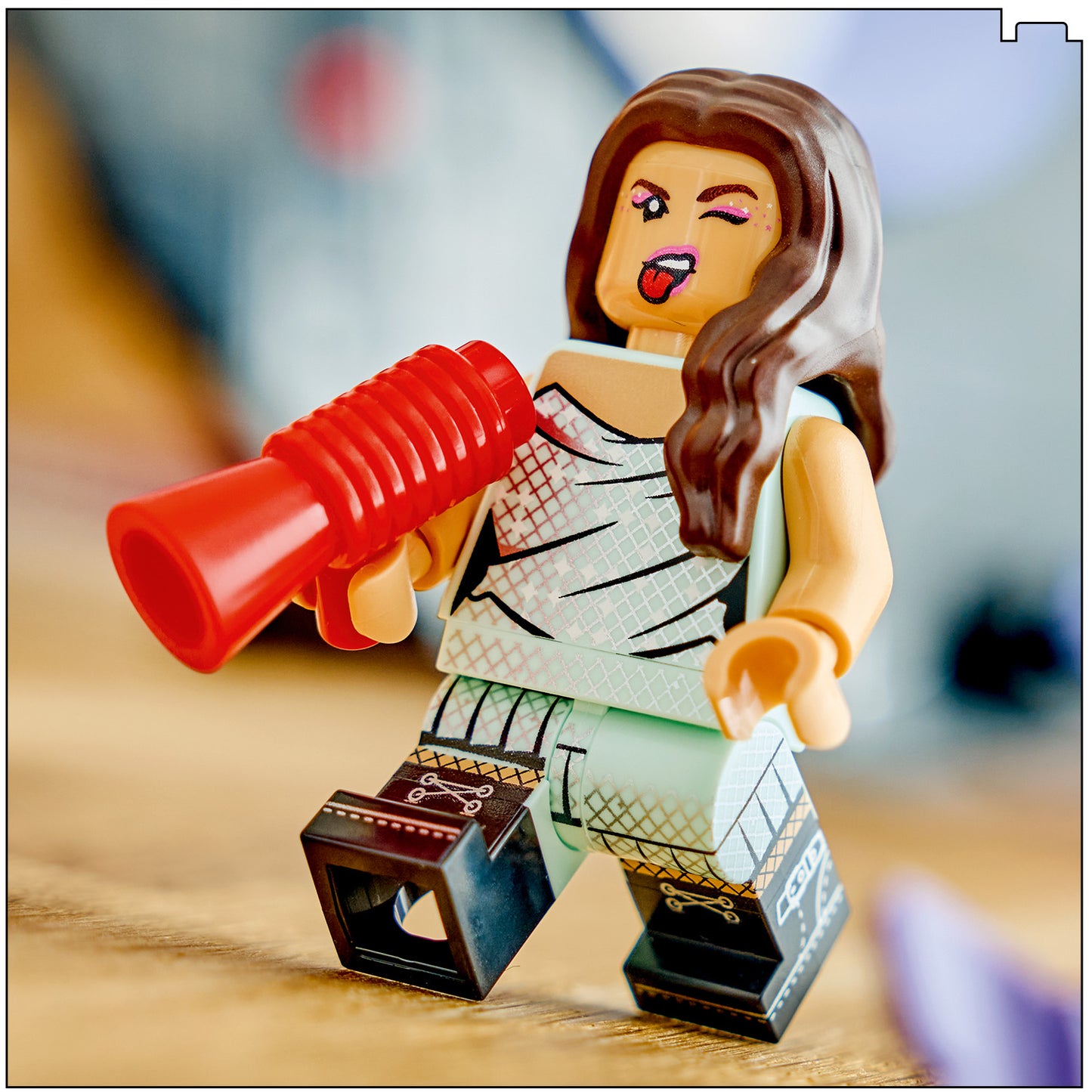 LEGO Editions 43028 Vinile di Olivia Rodrigo, Giocattolo con Modello di Disco, Minifigure e Accessori, Regalo Creativo da 10+