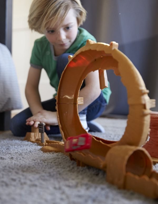 CARS PISTA PICCOLO WILLY TRASF.