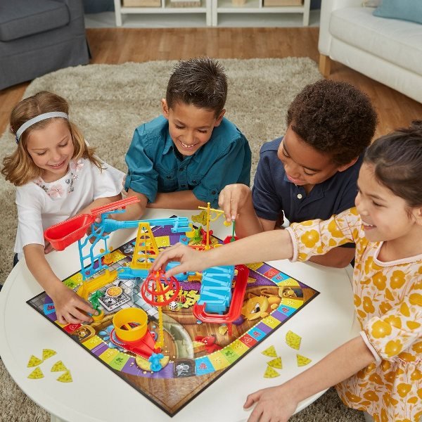 TRIVIAL PURSUIT