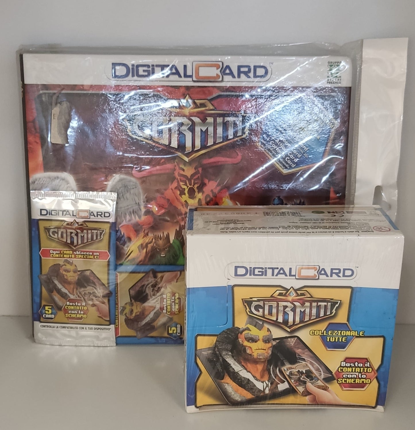 GORMITI DIGITAL CARD DISP.48 Bustine  PiÃ¹ Album con 2 bustine