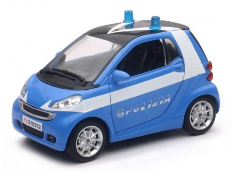 1:24 SMART FORTWO POLIZIA